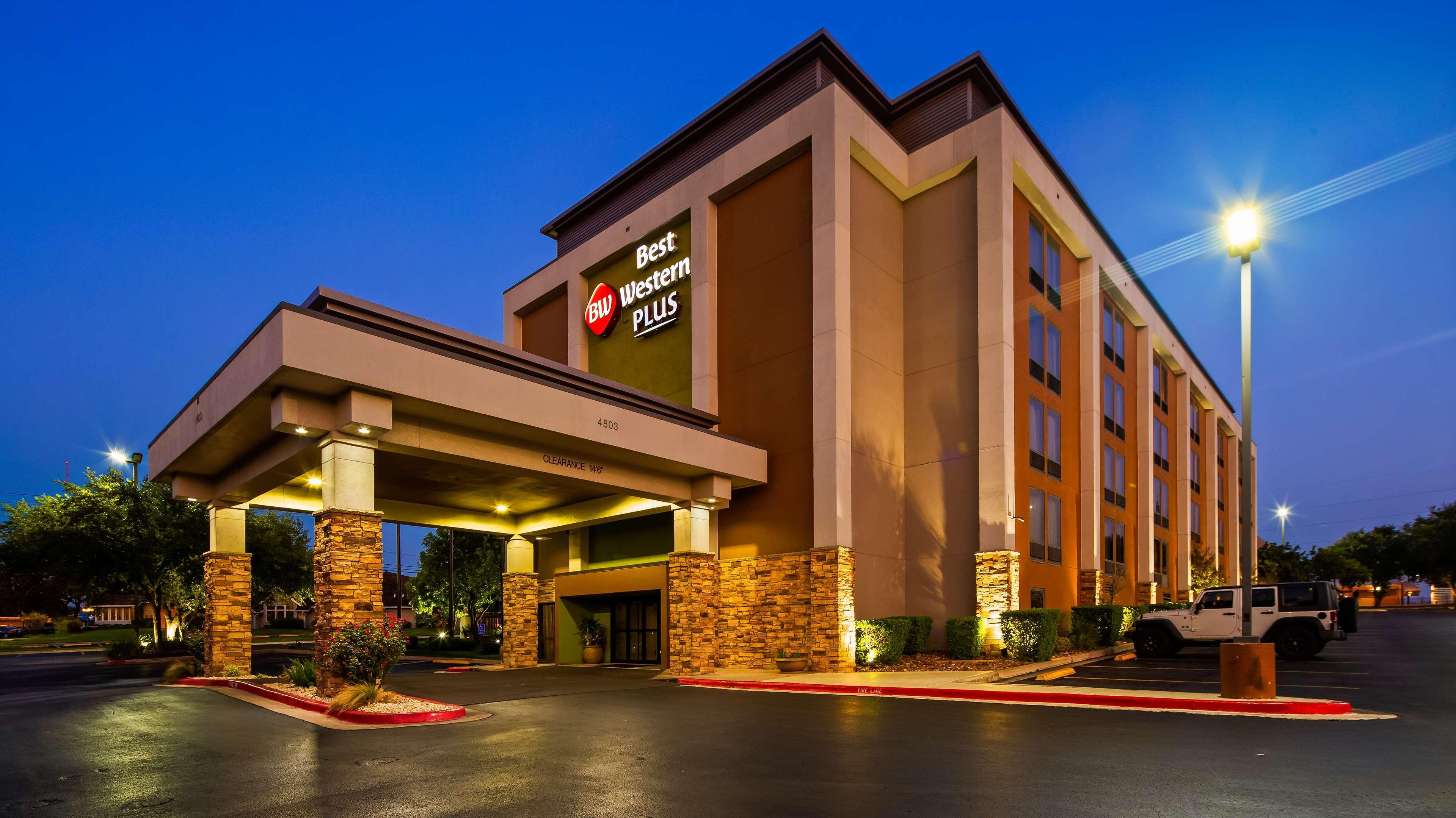Clarion Pointe Near Medical Center San Antonio Exterior foto